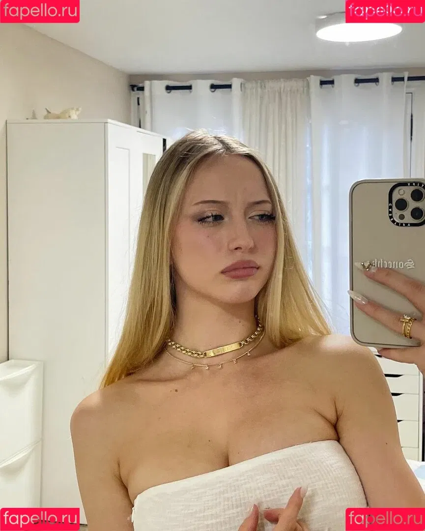 Sophia Diamond Onlyfans Photo Gallery 