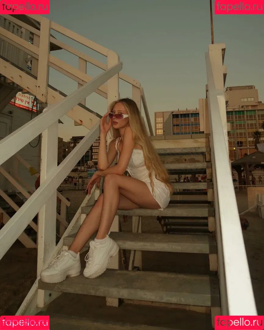 Sophia Diamond Onlyfans Photo Gallery 