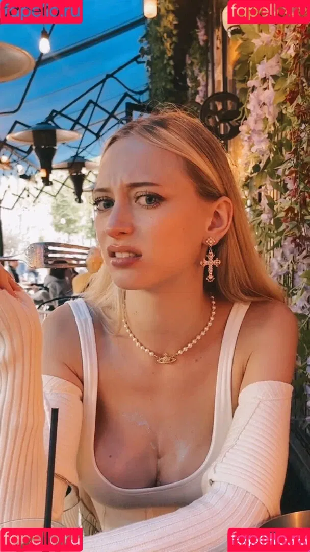 Sophia Diamond Onlyfans Photo Gallery 