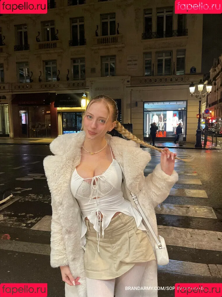 Sophia Diamond Onlyfans Photo Gallery 
