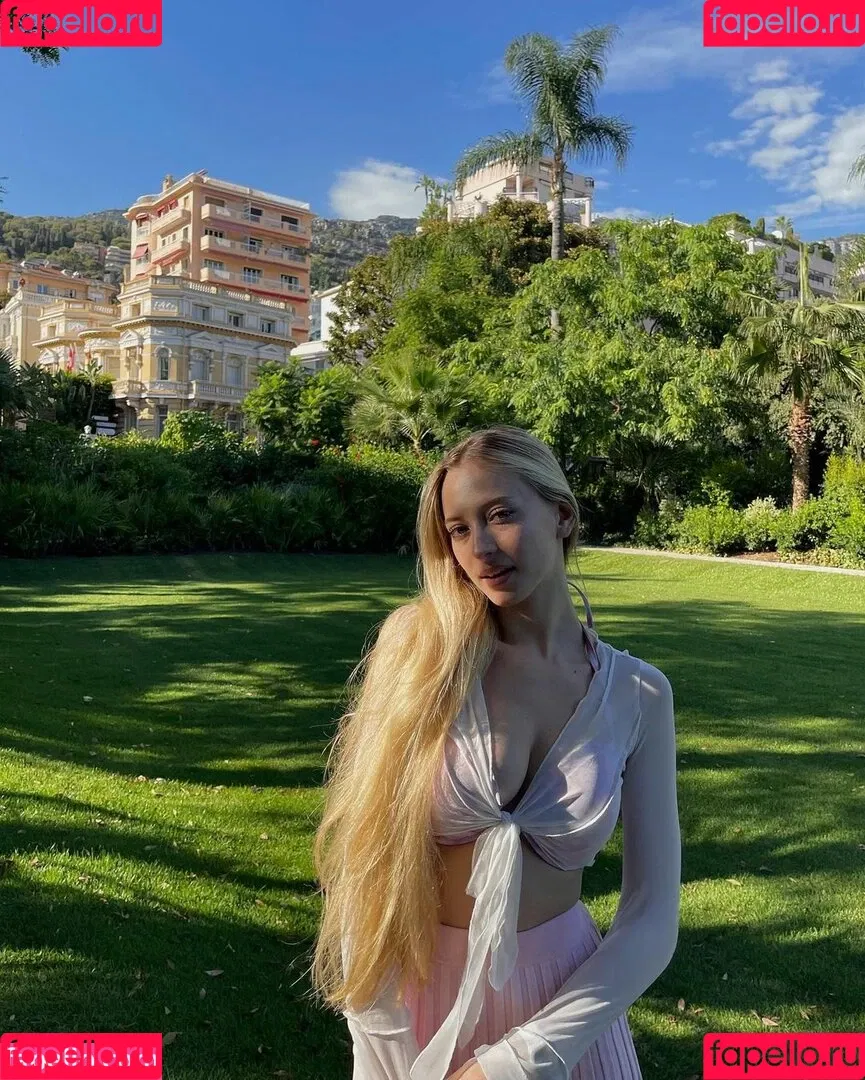 Sophia Diamond Onlyfans Photo Gallery 