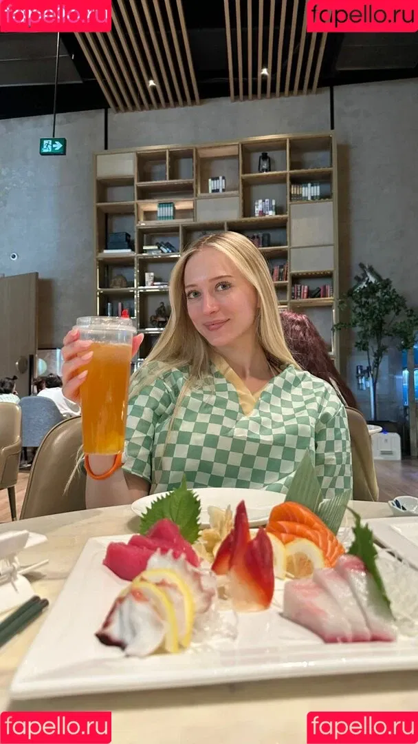 Sophia Diamond Onlyfans Photo Gallery 