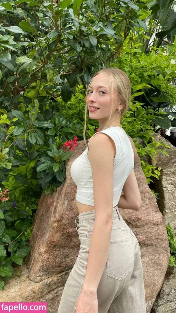 Sophia Diamond Onlyfans Photo Gallery 