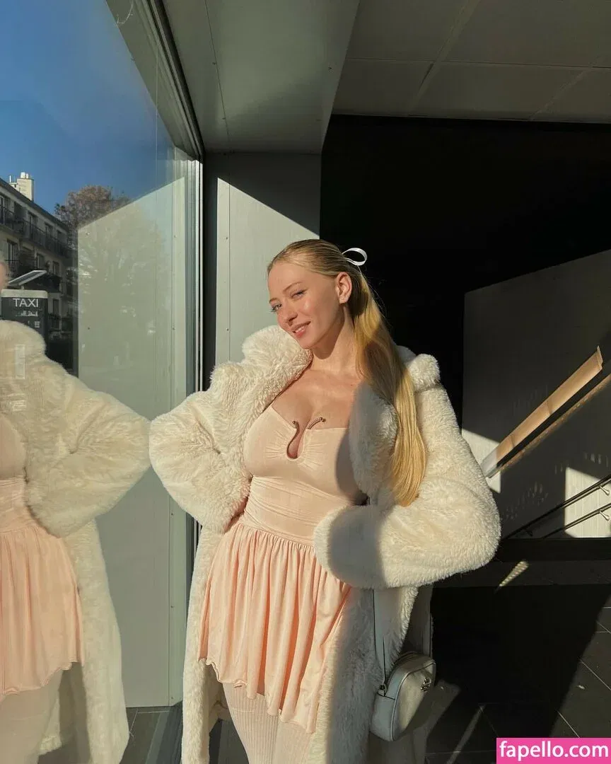 Sophia Diamond Onlyfans Photo Gallery 