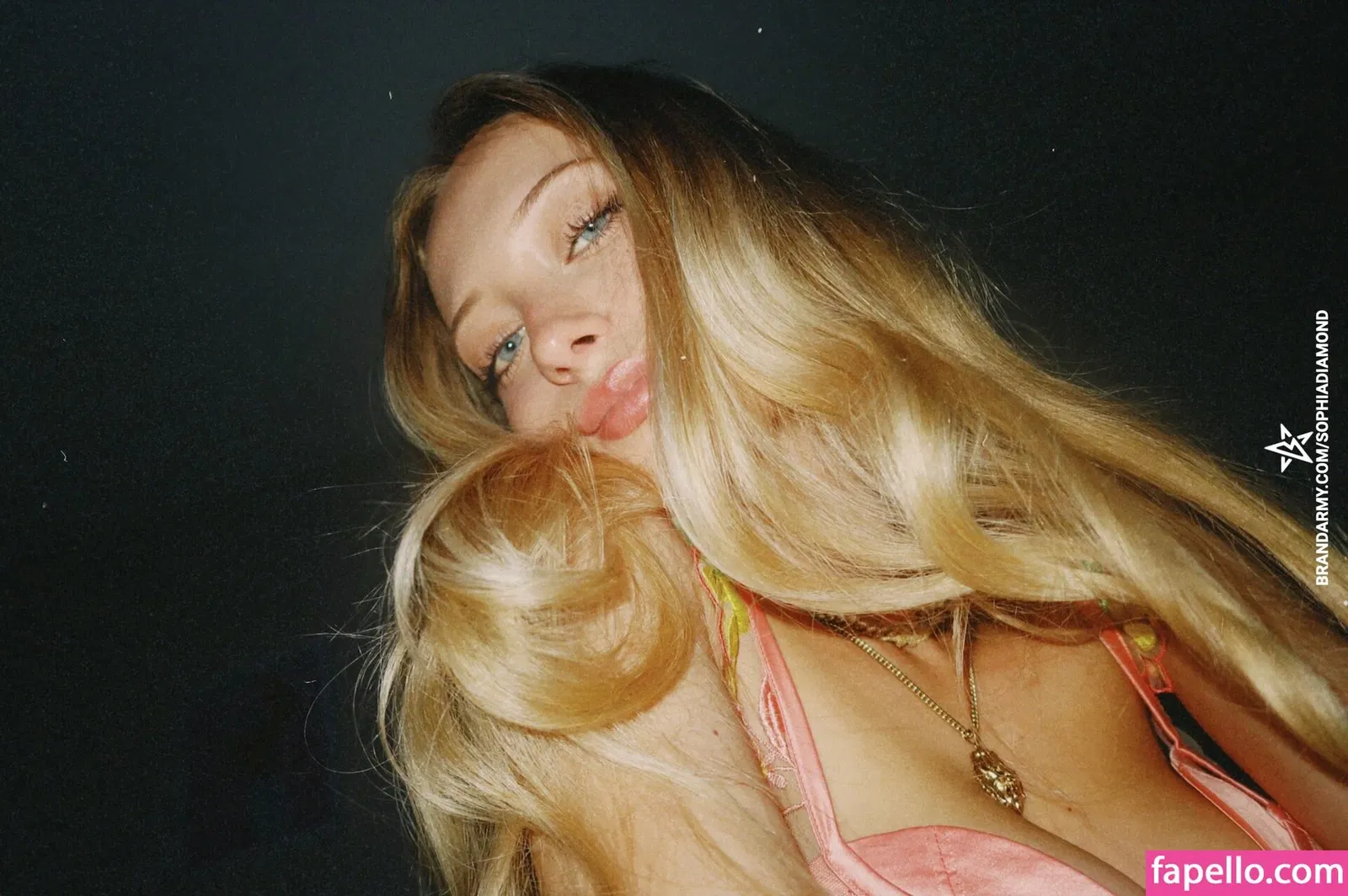 Sophia Diamond Onlyfans Photo Gallery 