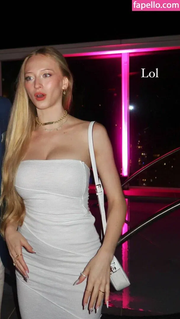 Sophia Diamond Onlyfans Photo Gallery 