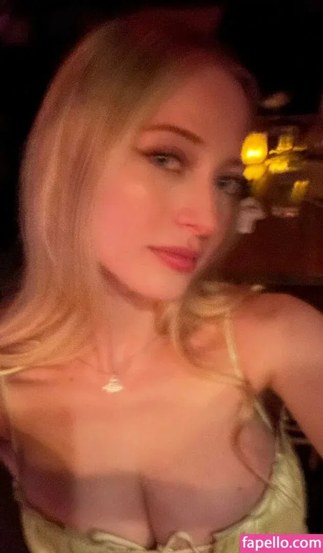 Sophia Diamond Onlyfans Photo Gallery 