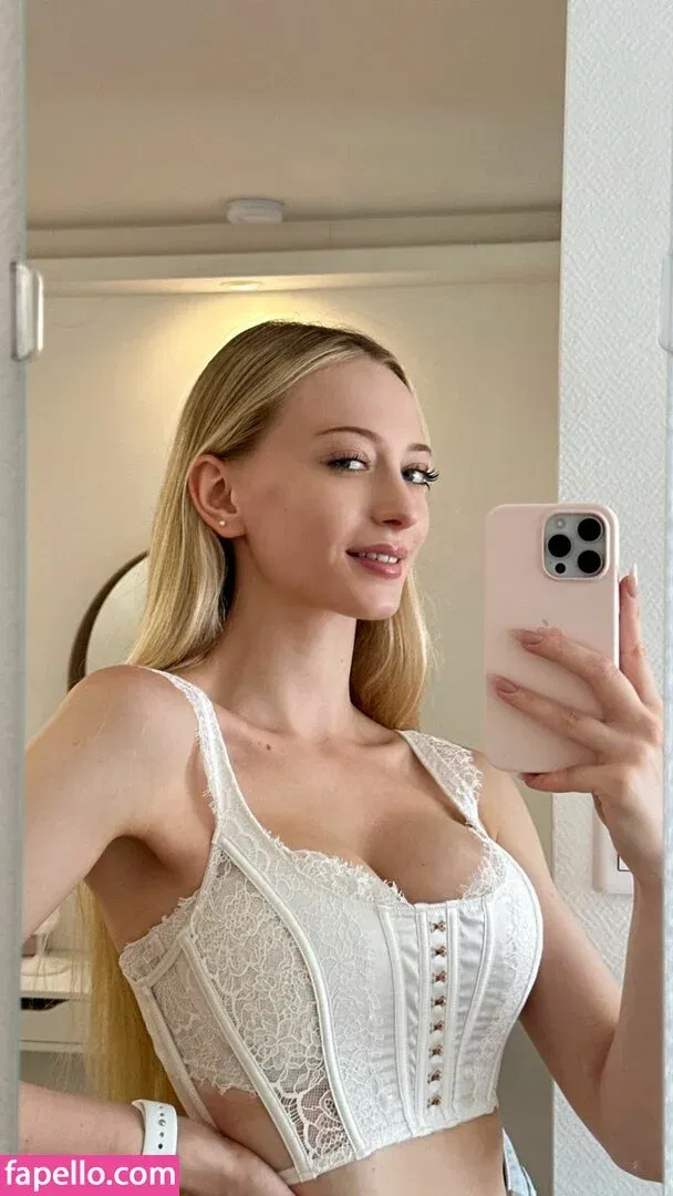 Sophia Diamond Onlyfans Photo Gallery 