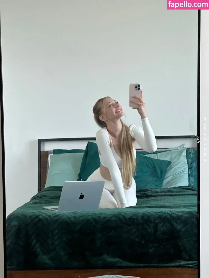 Sophia Diamond Onlyfans Photo Gallery 