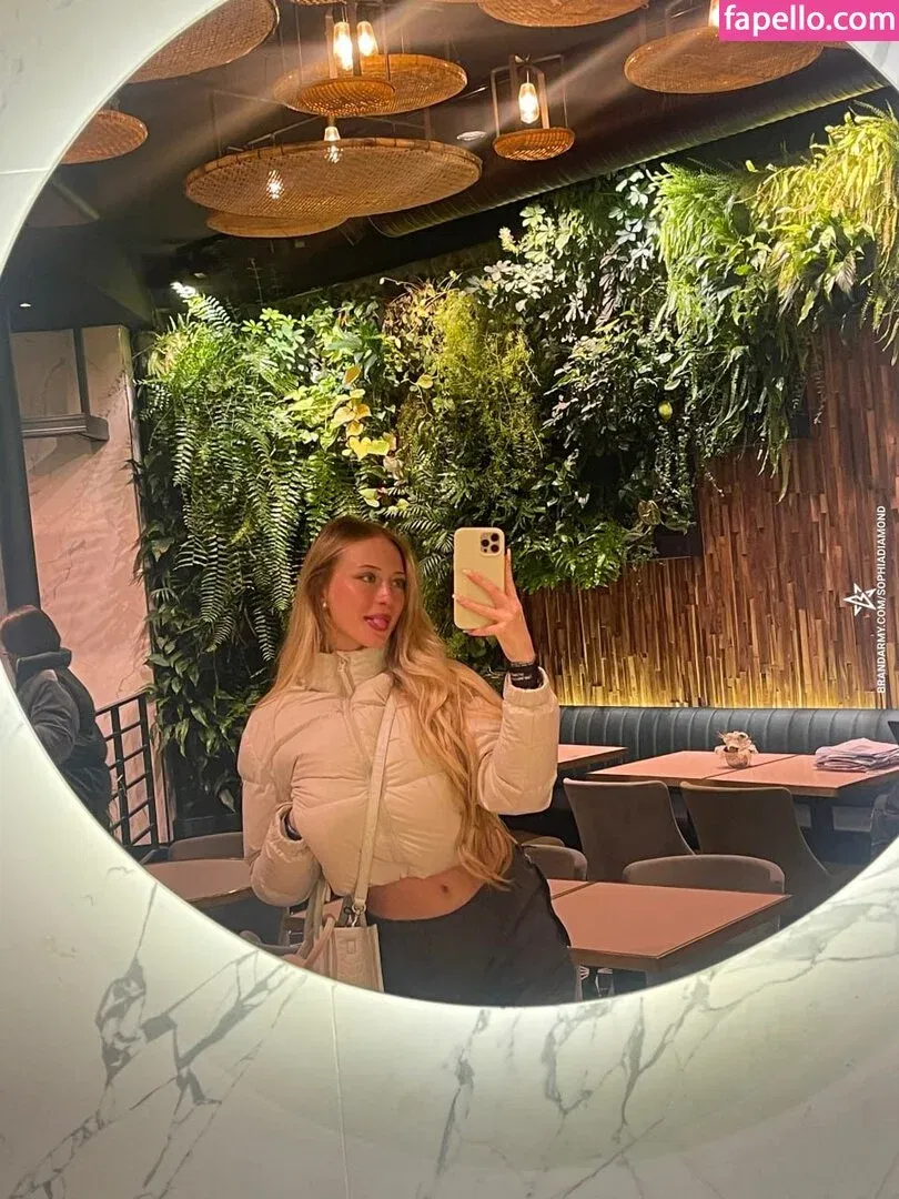 Sophia Diamond Onlyfans Photo Gallery 