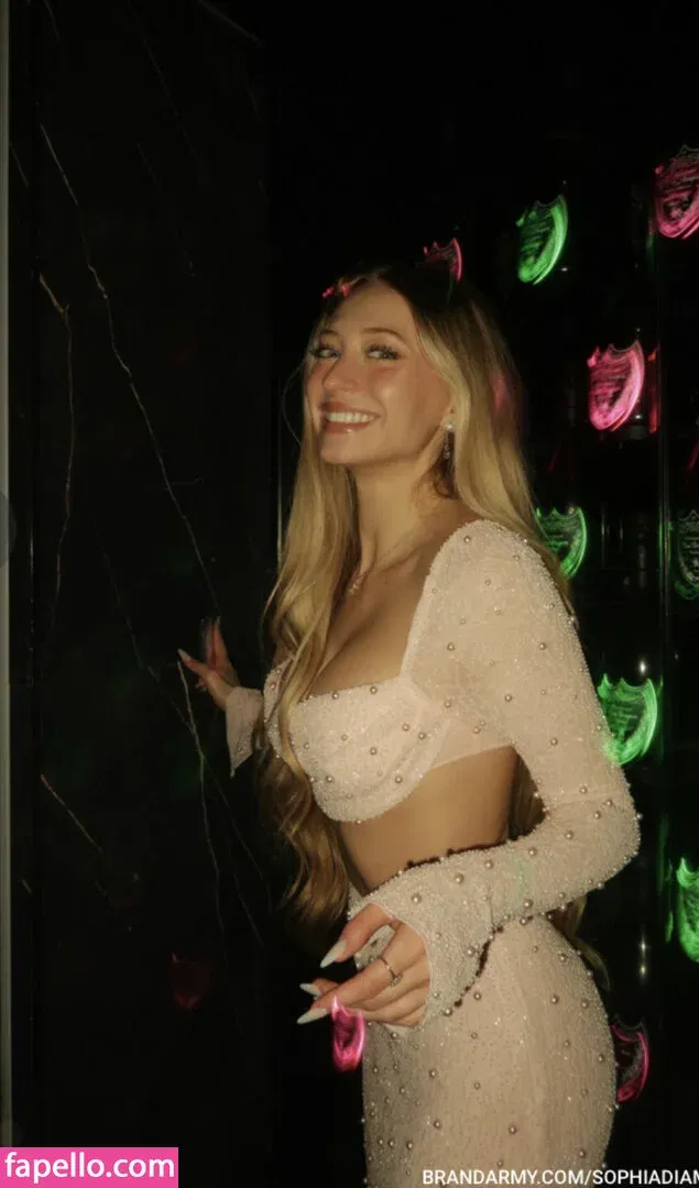 Sophia Diamond Onlyfans Photo Gallery 