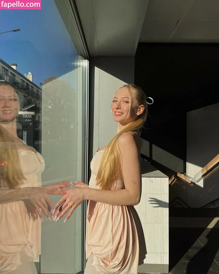 Sophia Diamond Onlyfans Photo Gallery 