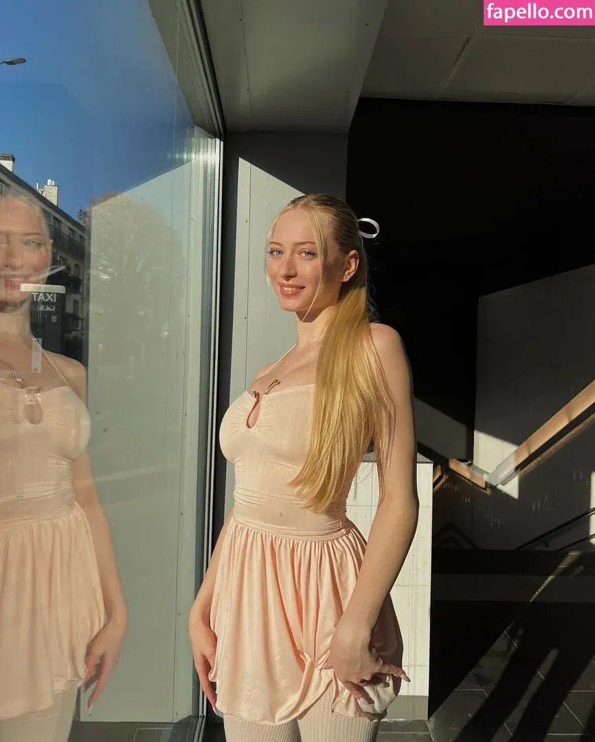 Sophia Diamond Onlyfans Photo Gallery 