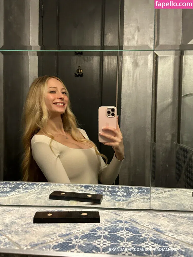 Sophia Diamond Onlyfans Photo Gallery 