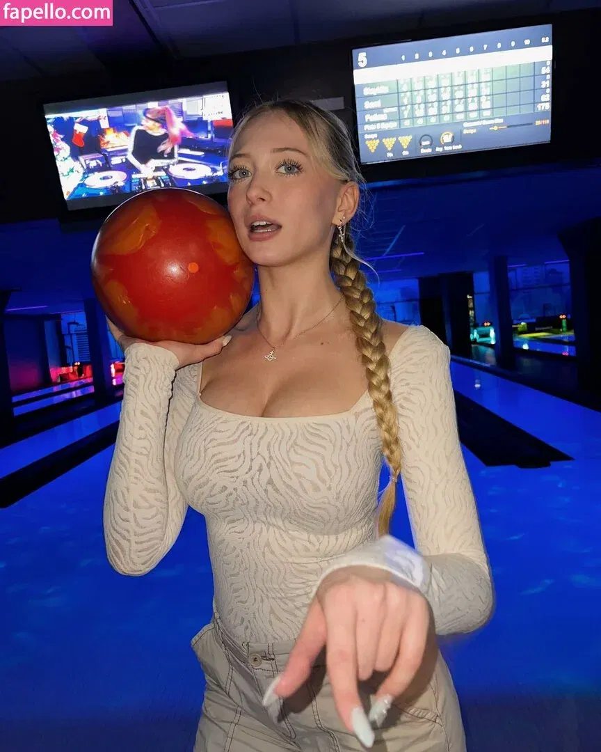 Sophia Diamond Onlyfans Photo Gallery 