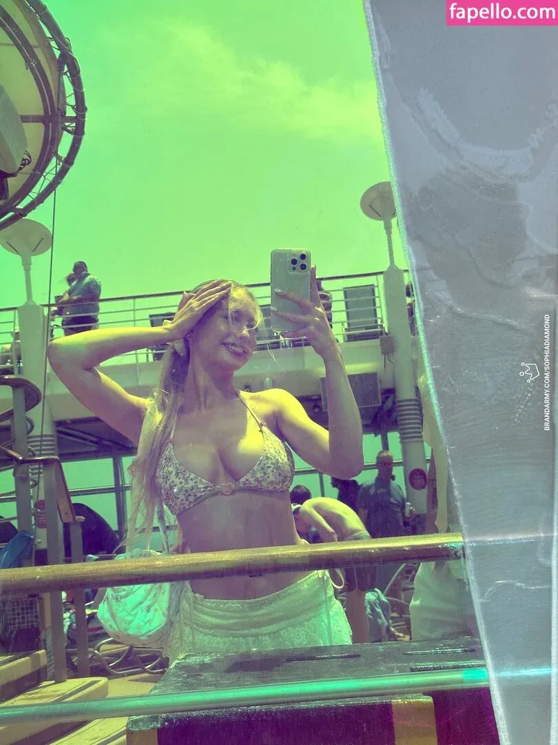 Sophia Diamond Onlyfans Photo Gallery 