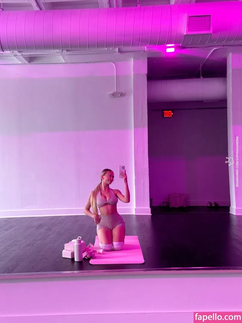 Sophia Diamond Onlyfans Photo Gallery 