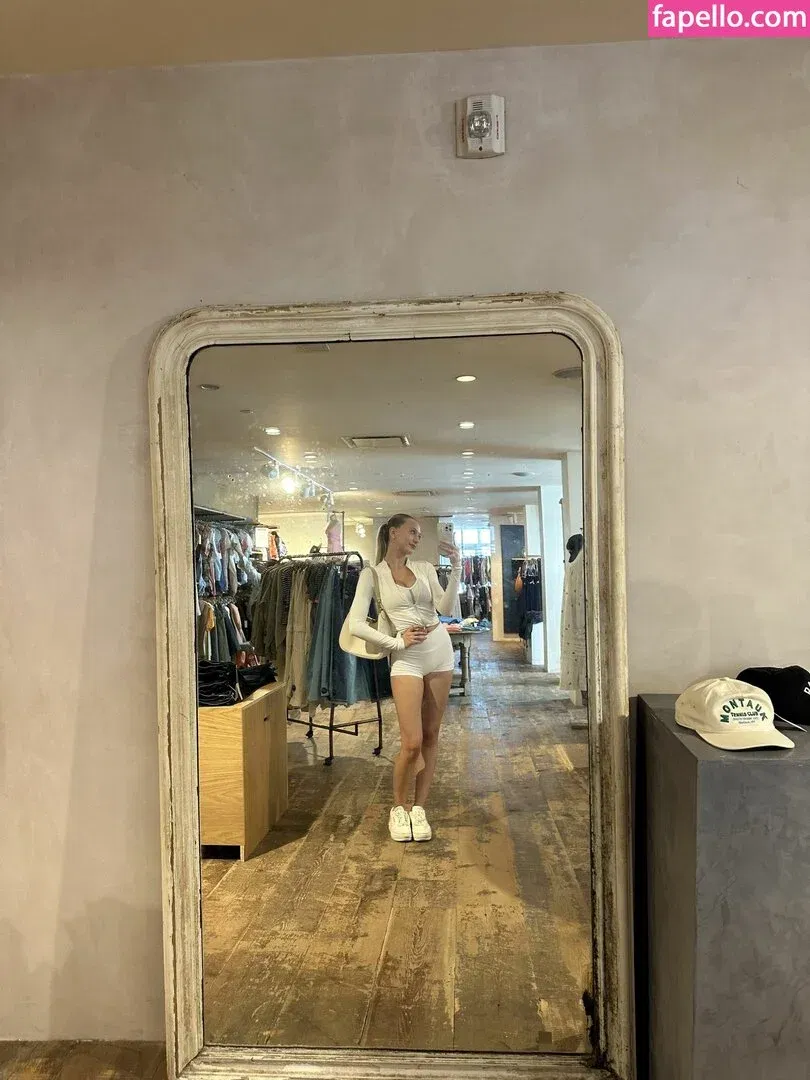 Sophia Diamond Onlyfans Photo Gallery 