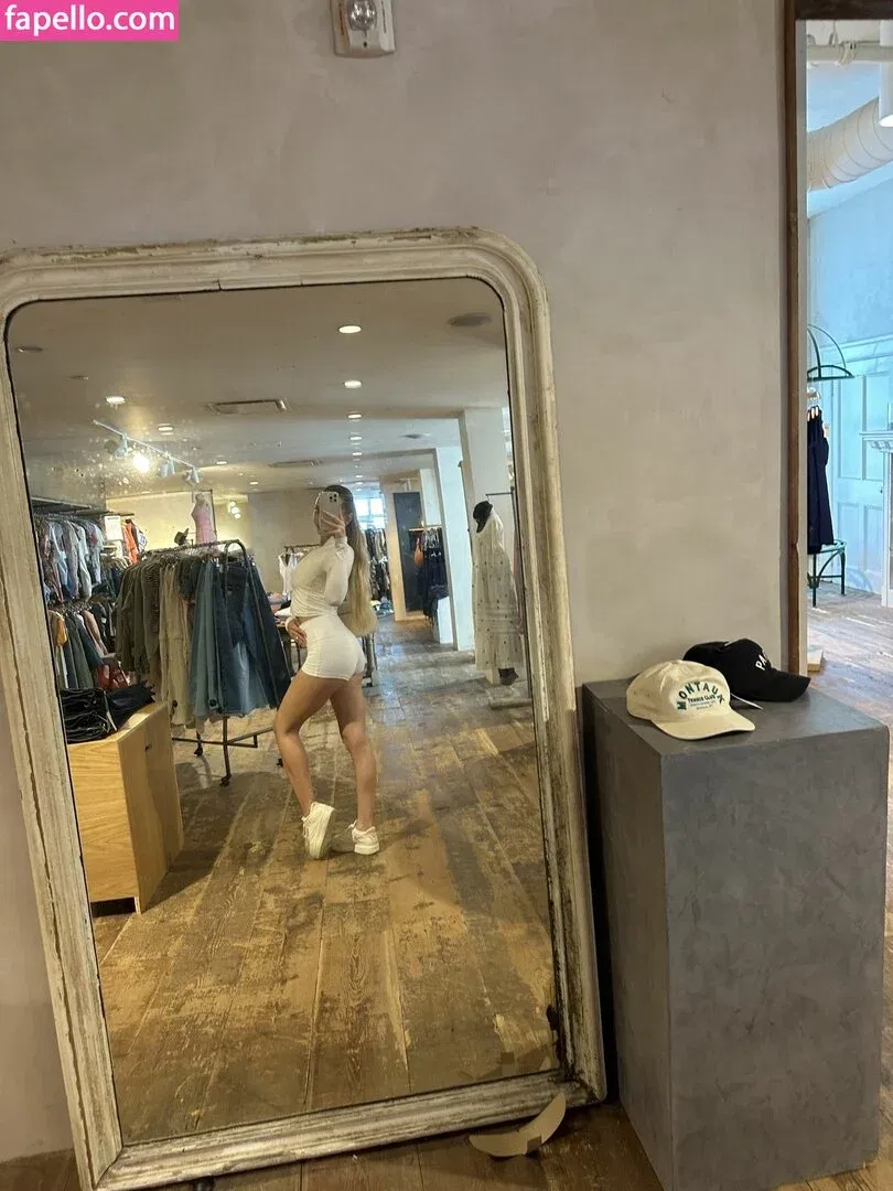 Sophia Diamond Onlyfans Photo Gallery 