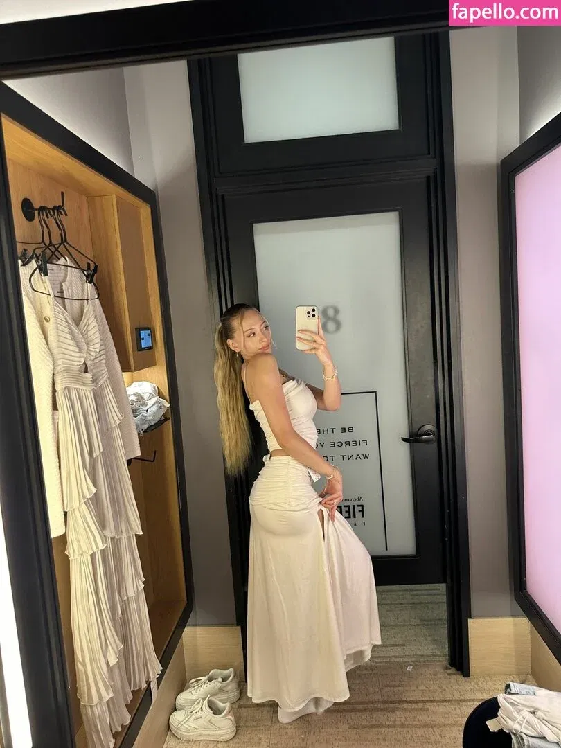 Sophia Diamond Onlyfans Photo Gallery 