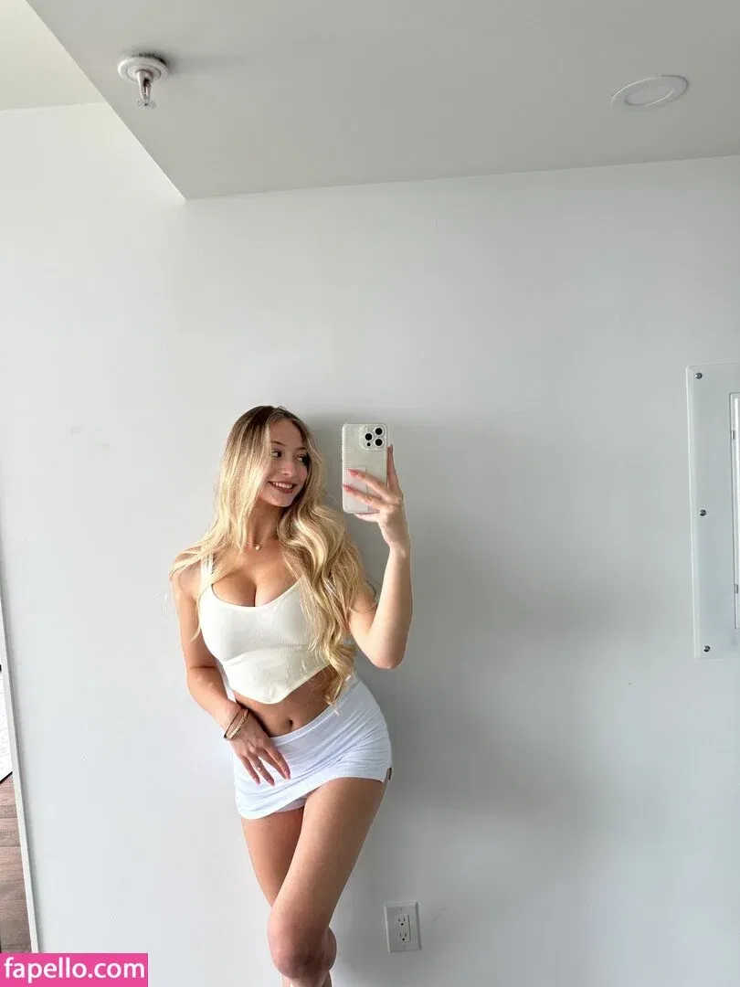Sophia Diamond Onlyfans Photo Gallery 