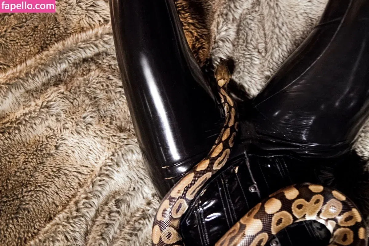 Rubberragdoll Onlyfans Photo Gallery 