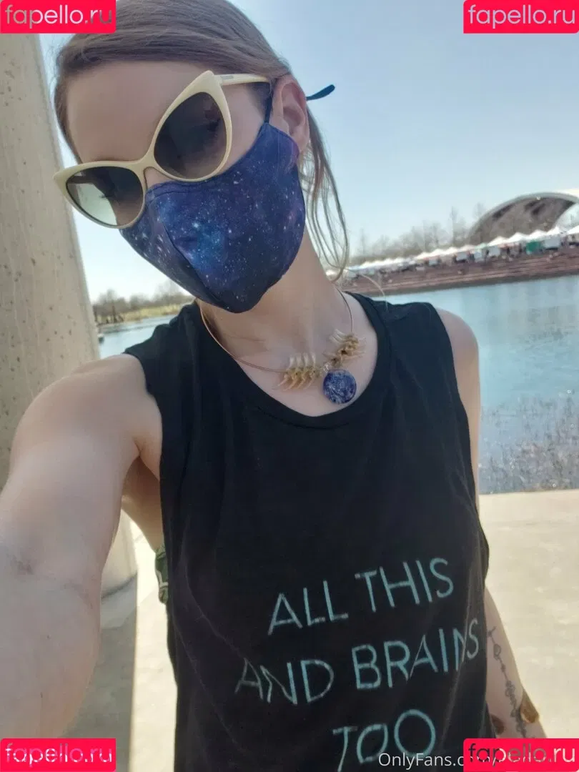eladarling Onlyfans Photo Gallery 