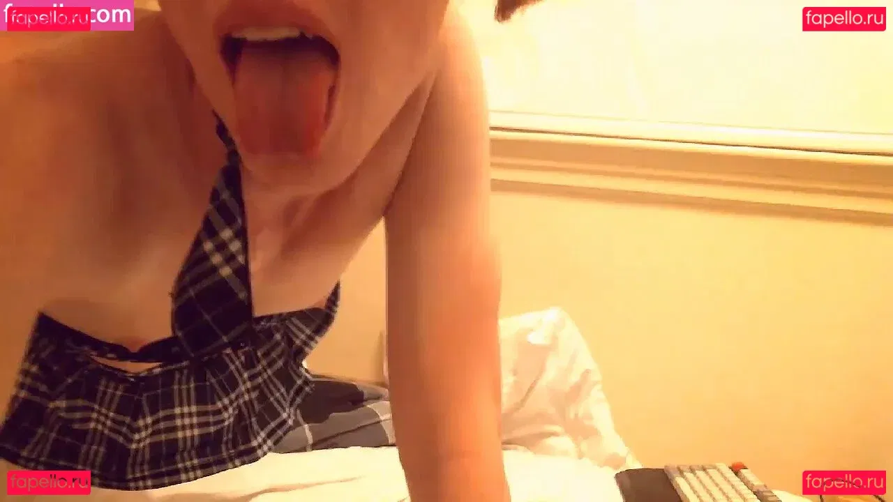 Shiri Allwood Onlyfans Photo Gallery 