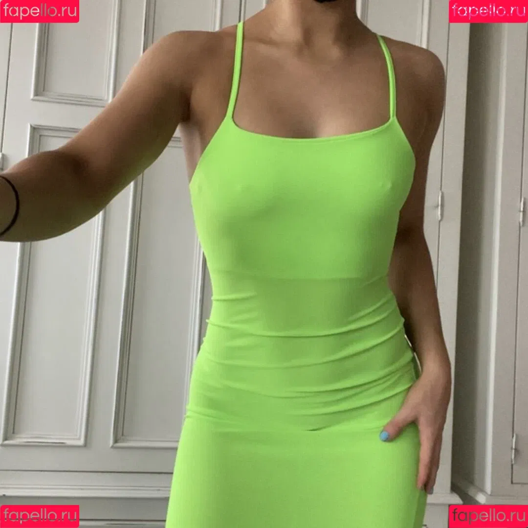 Maisie Smith Onlyfans Photo Gallery 