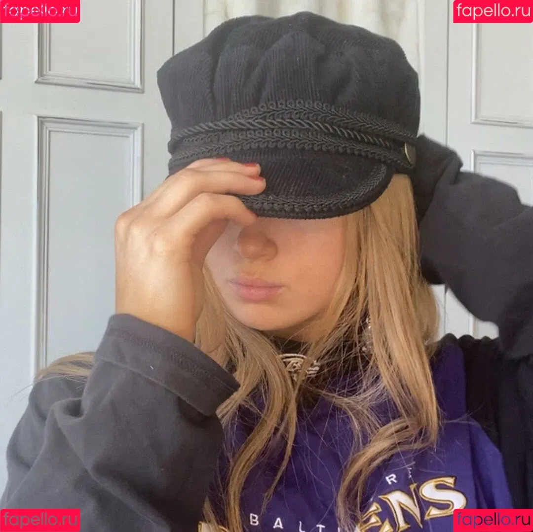 Maisie Smith Onlyfans Photo Gallery 