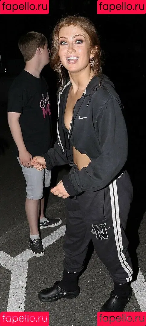 Maisie Smith Onlyfans Photo Gallery 