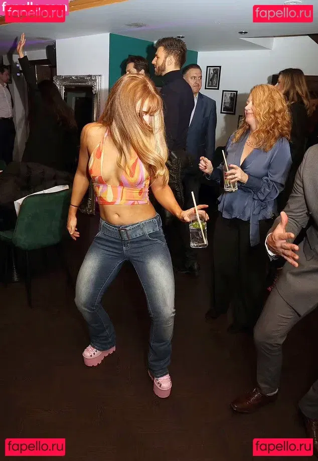 Maisie Smith Onlyfans Photo Gallery 