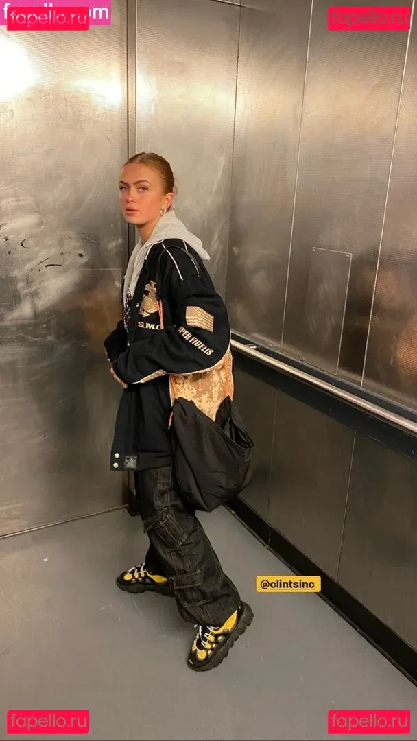 Maisie Smith Onlyfans Photo Gallery 