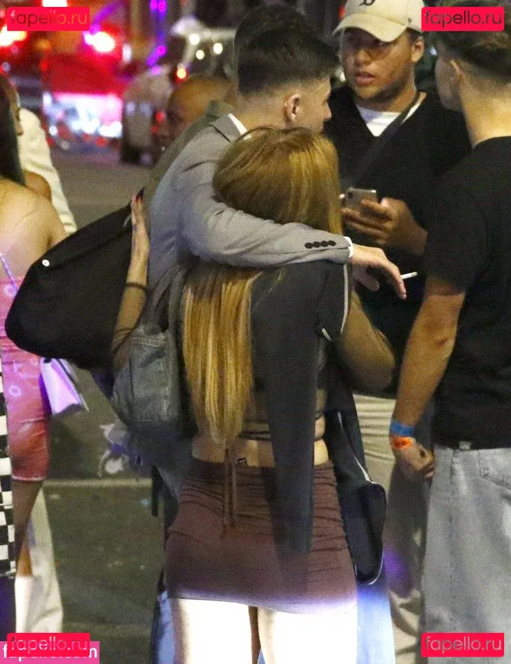 Maisie Smith Onlyfans Photo Gallery 