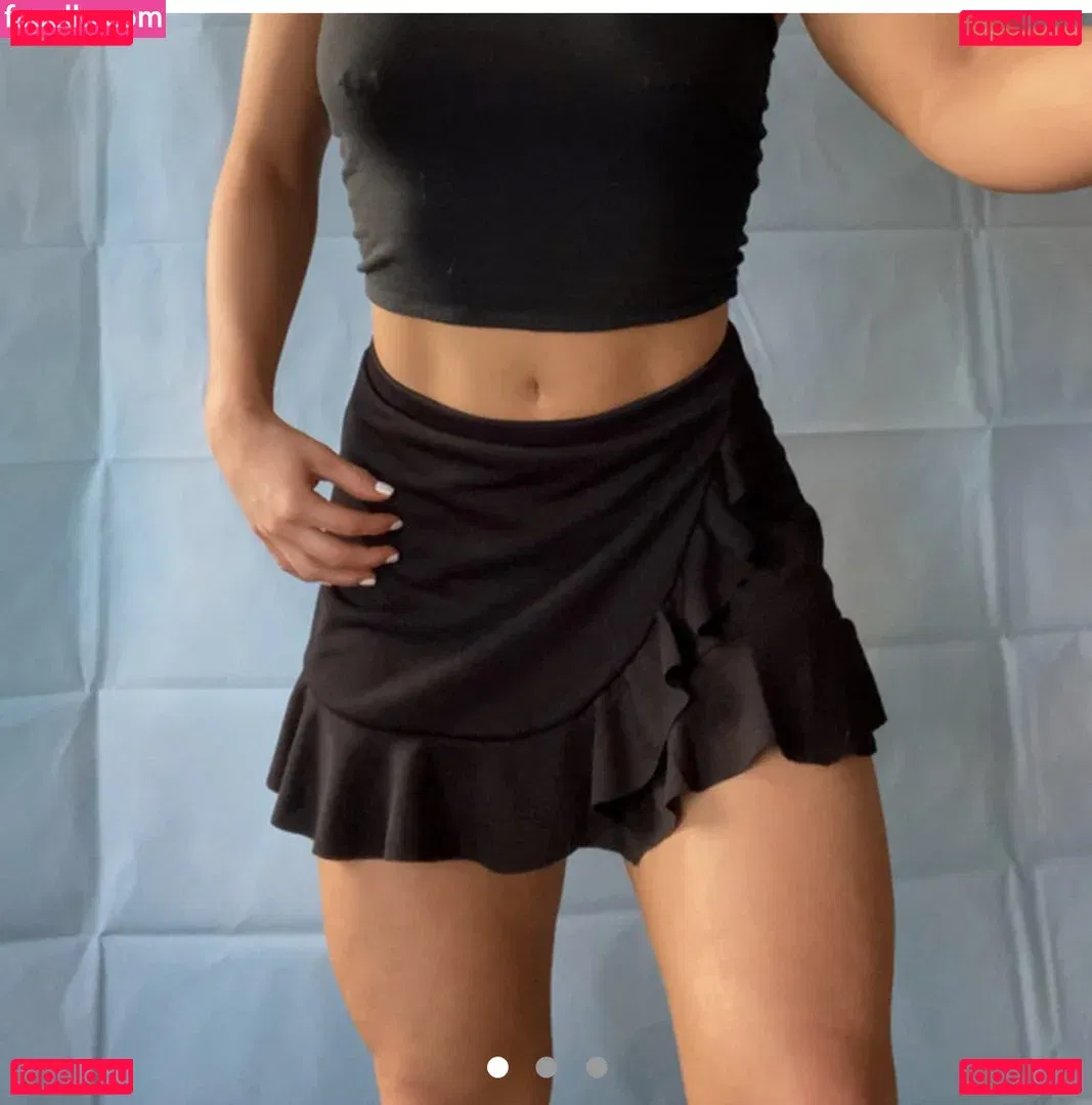 Maisie Smith Onlyfans Photo Gallery 