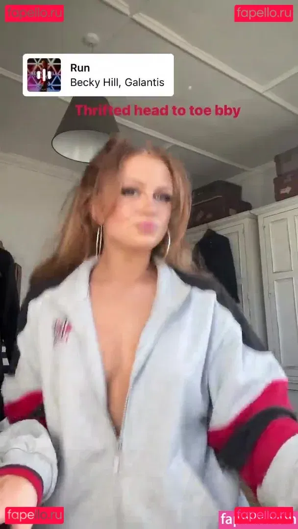 Maisie Smith Onlyfans Photo Gallery 