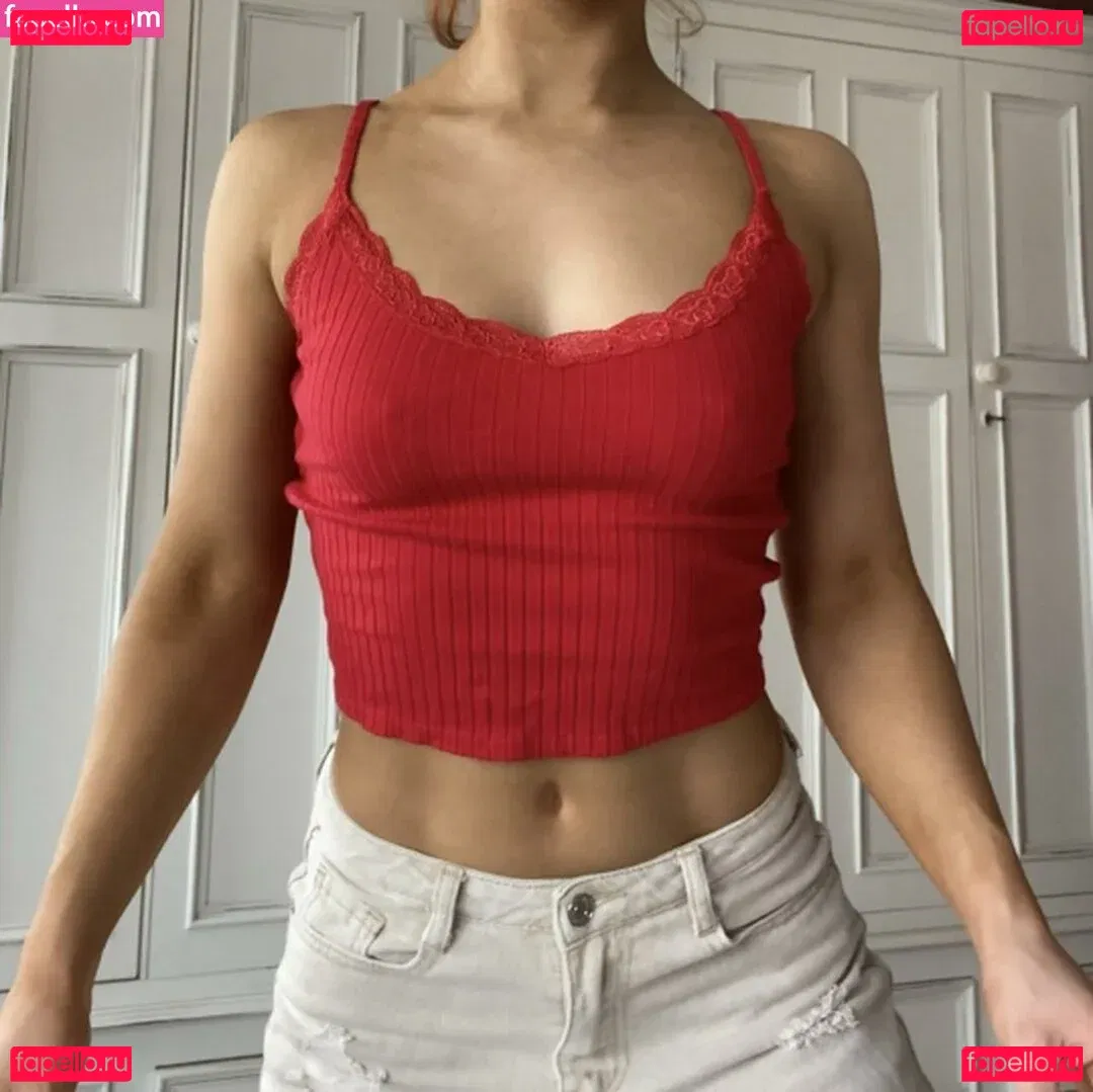 Maisie Smith Onlyfans Photo Gallery 