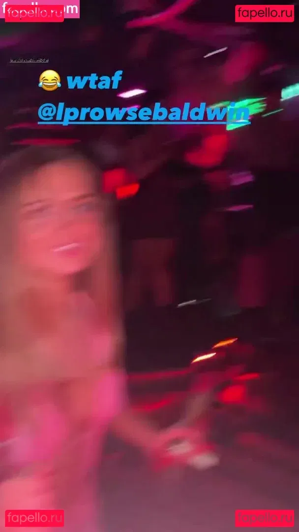 Maisie Smith Onlyfans Photo Gallery 