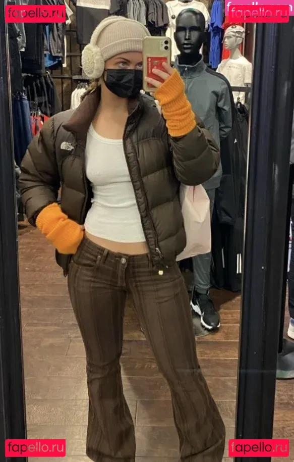 Maisie Smith Onlyfans Photo Gallery 