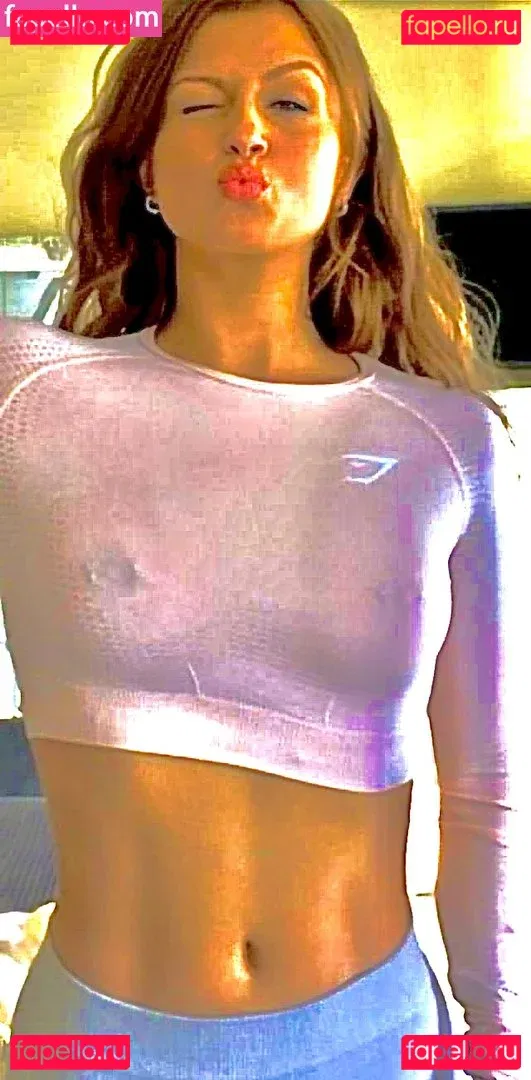 Maisie Smith Onlyfans Photo Gallery 