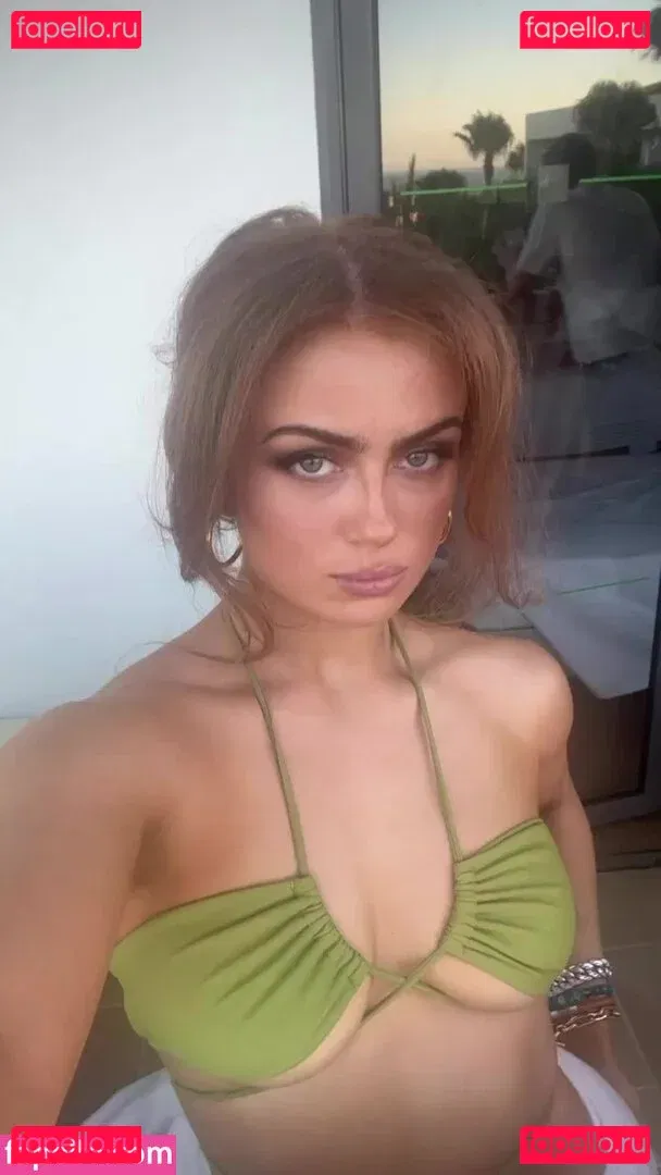 Maisie Smith Onlyfans Photo Gallery 