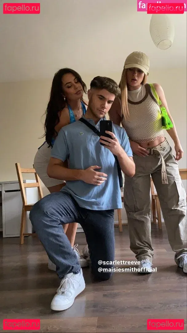 Maisie Smith Onlyfans Photo Gallery 