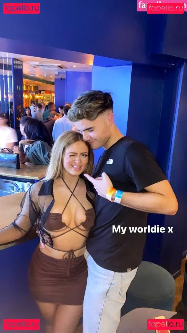 Maisie Smith Onlyfans Photo Gallery 