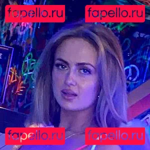 Maisie Smith Onlyfans Photo Gallery 