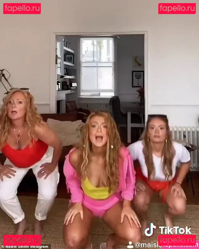 Maisie Smith Onlyfans Photo Gallery 