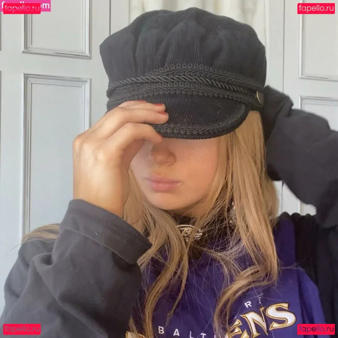 Maisie Smith Onlyfans Photo Gallery 