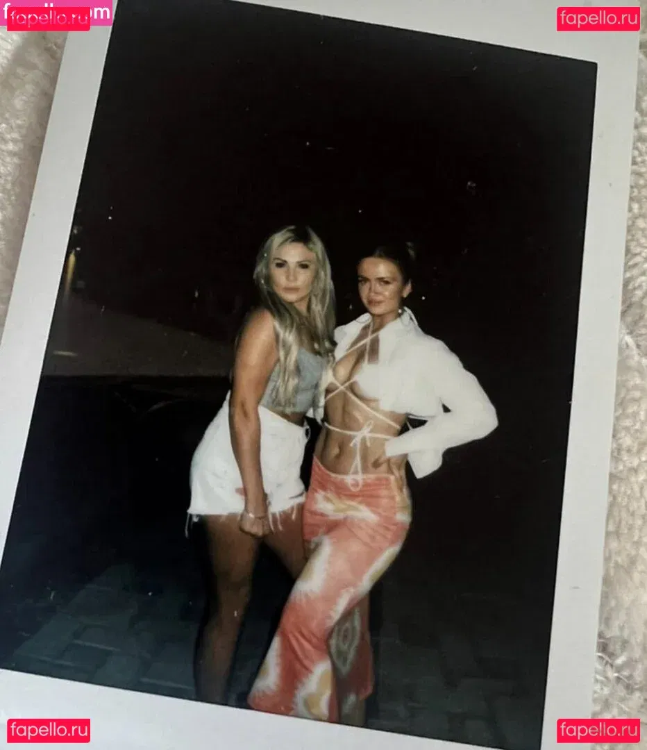 Maisie Smith Onlyfans Photo Gallery 