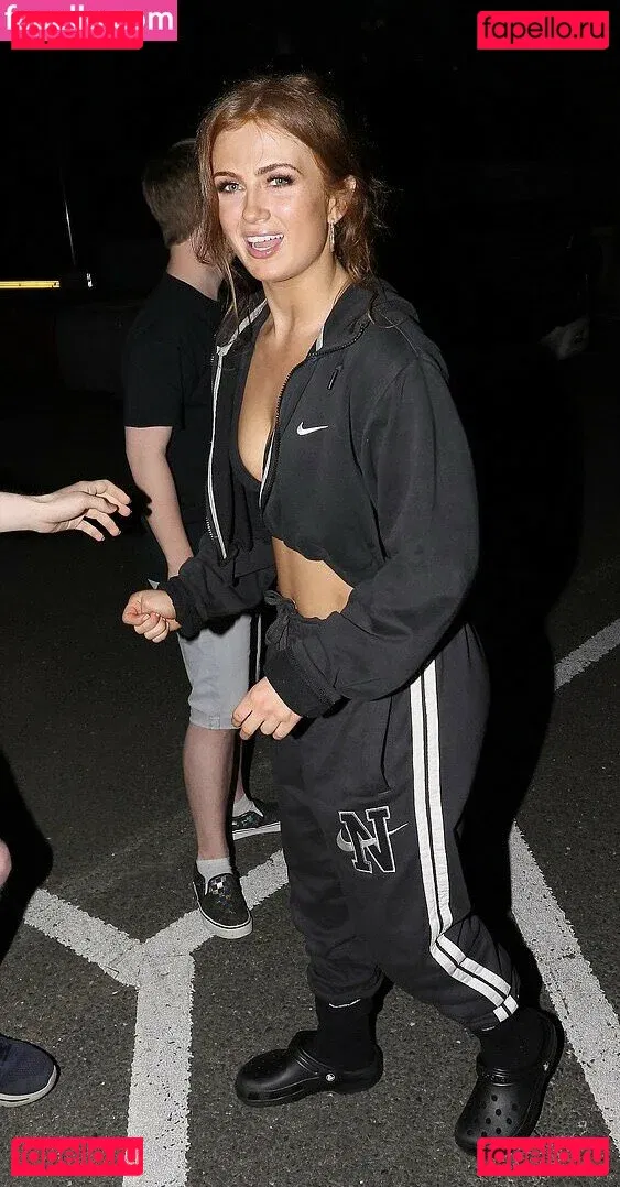 Maisie Smith Onlyfans Photo Gallery 