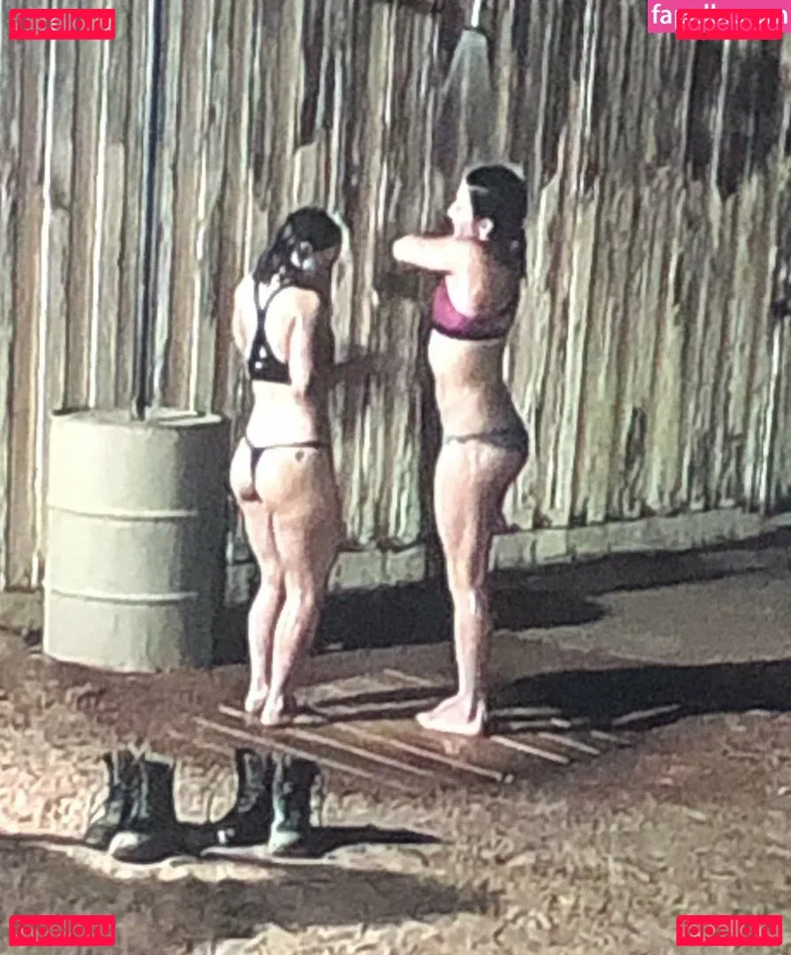 Maisie Smith Onlyfans Photo Gallery 