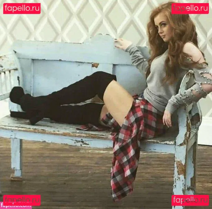 Maisie Smith Onlyfans Photo Gallery 